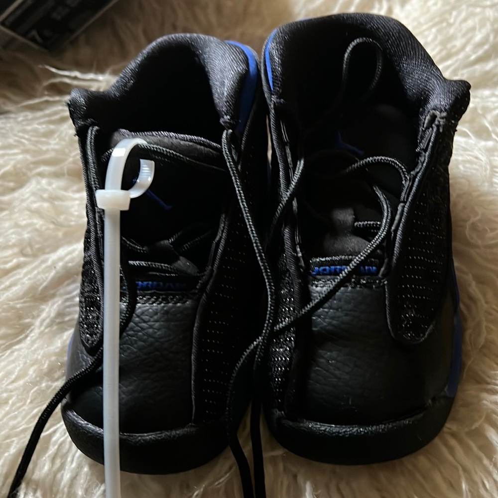 Kids Nike Air Jordan 13 Retro Shoes Black and Blue. SZ 7c